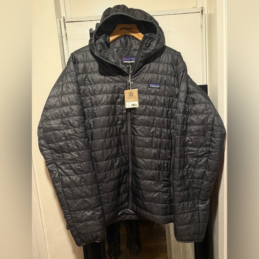 Patagonia Men's forge grey XL Hooded Jacket